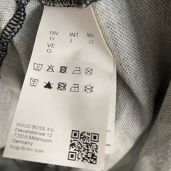 Hugo Boss Polo Shirt Size Medium - Picture 9 of 11